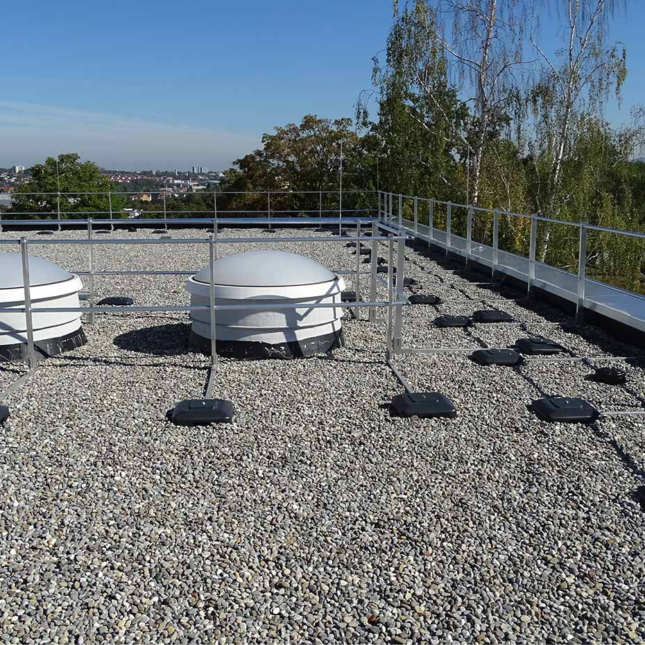 Lichtkuppelumwehrungen